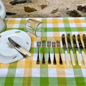 12 Piece English 1960’s Sheffield Dessert Cutlery Set. Flatware.