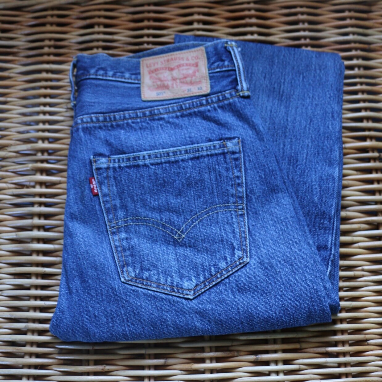 Image of Mens Vintage Original Levi 501 Jeans Dark Wash. W32 L30. Straight Leg. Button Fly