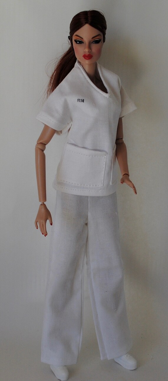 barbie nurse clothes