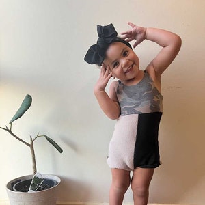 ENGLISH LiLi  Dress & Jumpsuit pdf sewing pattern for toddlers girls summer short jumpsuit jersey rompers sunsuits ruffled playsuits sunny