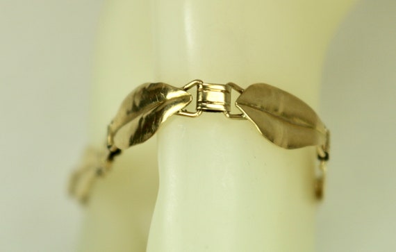 Vintage Ladies 14K Yellow Gold Leaf Link Bracelet… - image 4