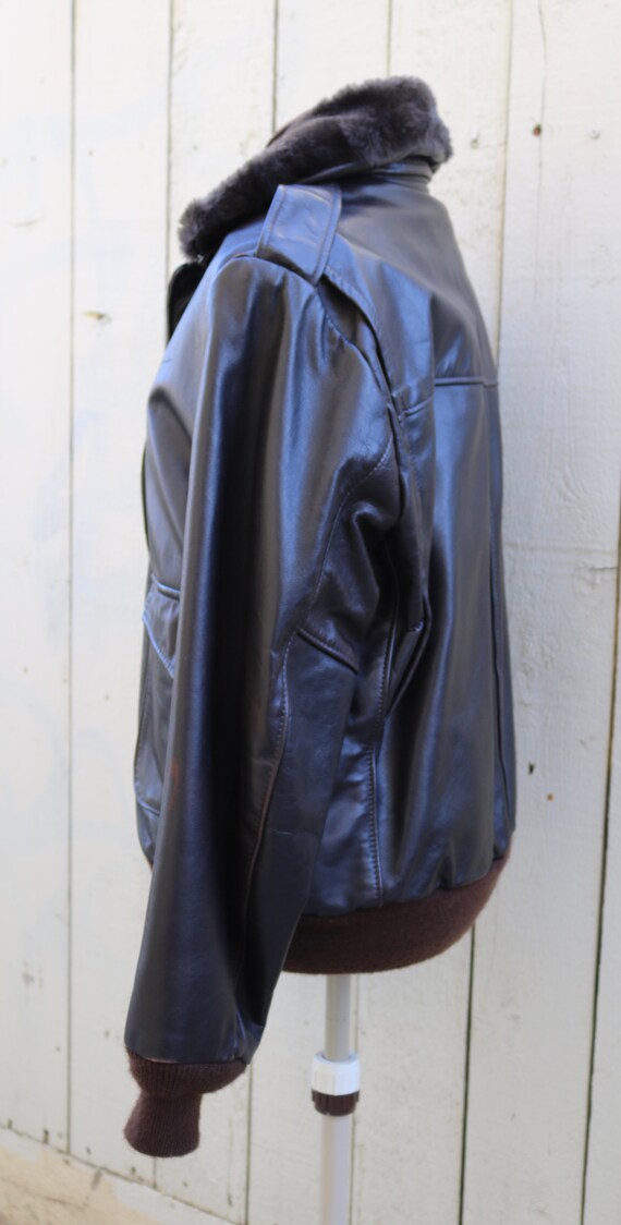 Vintage Mens Brown Leather Bomber Jacket Coat Zip… - image 2