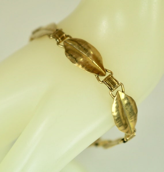 Vintage Ladies 14K Yellow Gold Leaf Link Bracelet… - image 2