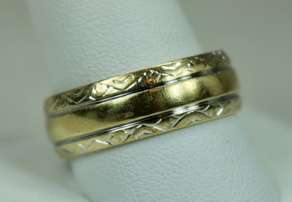 Vintage Hallmarked Mens Eternity Ring 14K Yellow … - image 5