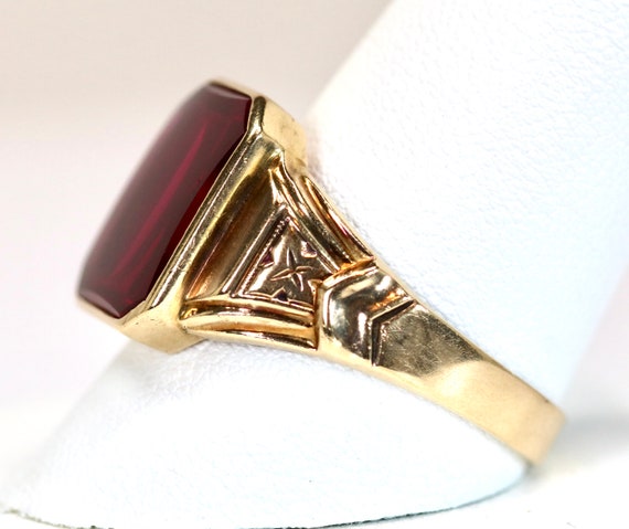 Vintage Mans Mens Ring 10K Yellow Gold with Lab R… - image 2