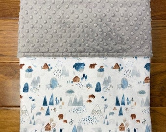 Woodland Animals Baby Blanket with Mountains, Personalized Arctic Blanket for Boy Girl, Neutral Baby Shower Gift, Arctic Polar Bear Blanket