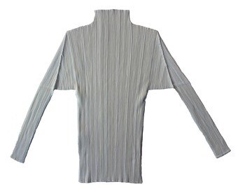 Y2K Issey Miyake Pleats Please White Funnel Neck Top, Vintage Pleats Please Top, Miyake Pleat Top, Y2K Miyake Top, Vintage Issey Miyake Top