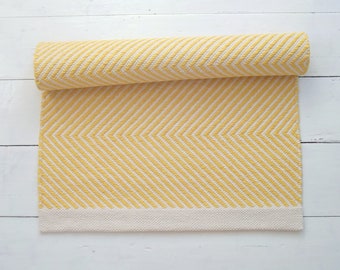 White and Yellow Rug, Zigzag Rug, Geometrical Rug, Scandinavian Rug, Bedroom Rug, Living Room Rug, Kitchen Rug, Kids Rug, Made to Order