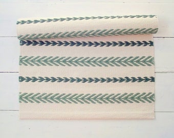 Green and Ivory Rug, Bedroom Rug, Natural Cotton Rug, Arrow Rug, Scandinavian Design Rug, Runner Rug, Washable, Reversible, Made to Order