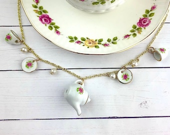 Teapot Necklace With Pearls, Teacup Necklace, Teacup Jewelry, Teapot Necklace, Teapot Jewelry, Floral Teapot Pendant, Alice in Wonderland