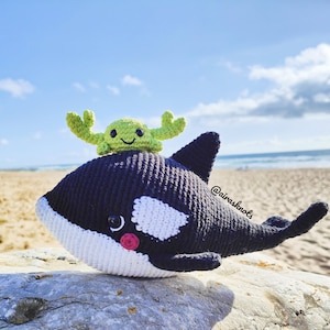 Keiko, the Orca Crochet Amigurumi English Pattern