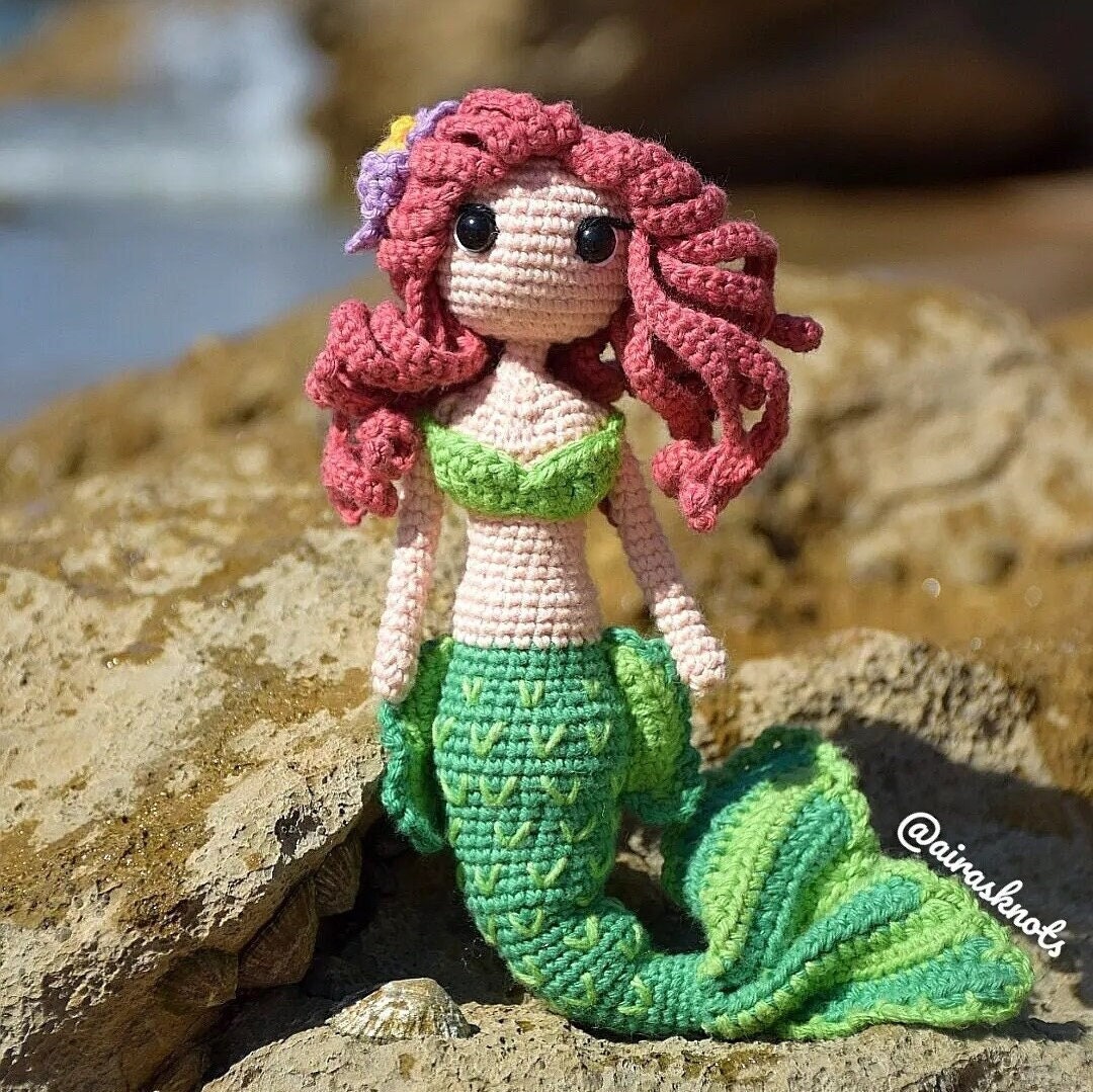 30 Mermaid Crochet Patterns: Amigurumi Dolls, Pocket Mermaids, and Creative Sea-Inspired... 30 Alma Mermaid Amigurumi Doll Pattern