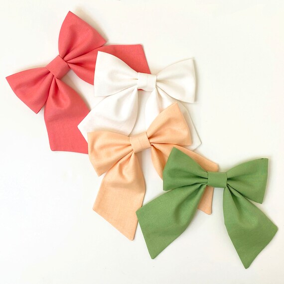 Can Older Women Wear Hairbows? - Decor To Adore