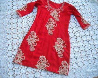 Red Bollywood tunic authentic linen silk blend, hand embellished with  bullion embroidery & sequins, size small pullover with side vents