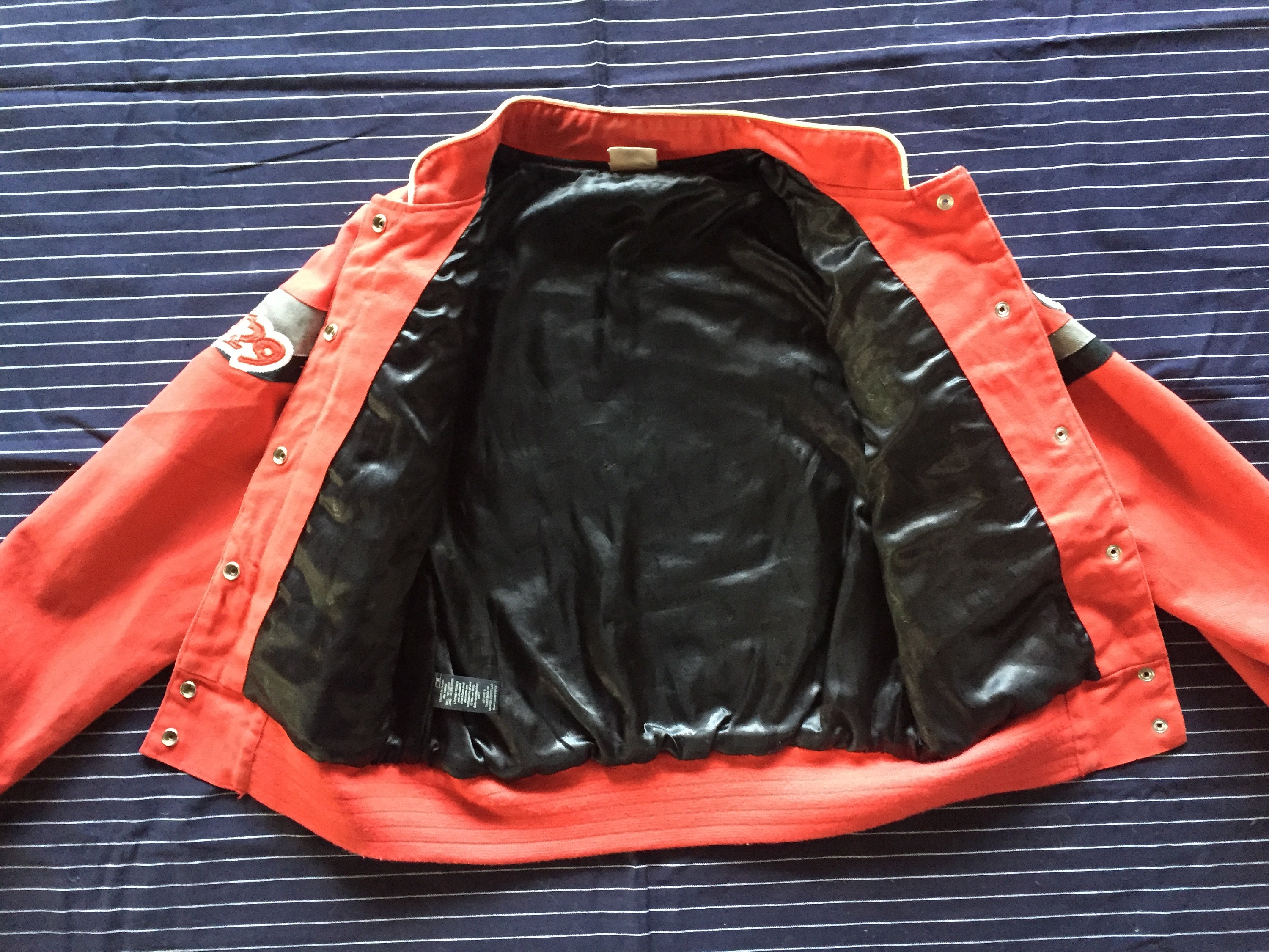 Lot 29 JH Design Style NASCAR JACKET Featuring Looney Tunes Lot 29 JH Design Style NASCAR JACKET Featuring Looney Tunes