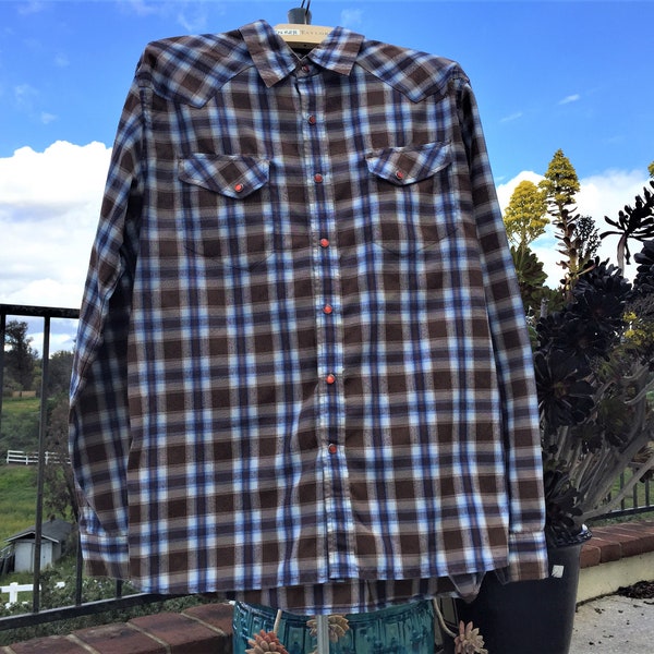 BILLABONG Western Surfer Shirt ??? Is that a thing! So cool great surfer vibes & graphics with yoke western design and  Rootbeer Pearl snaps