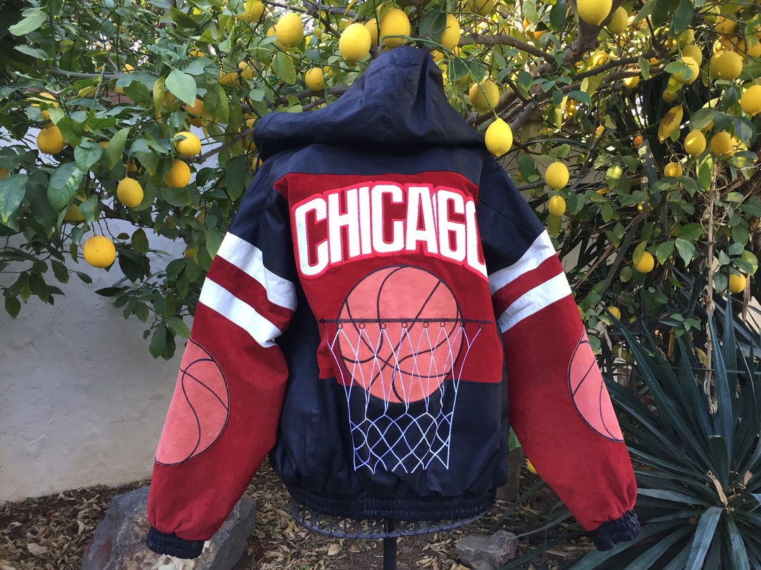 Leather & Suede Basketball Varsity Jacket chicago Bulls Size Large by V