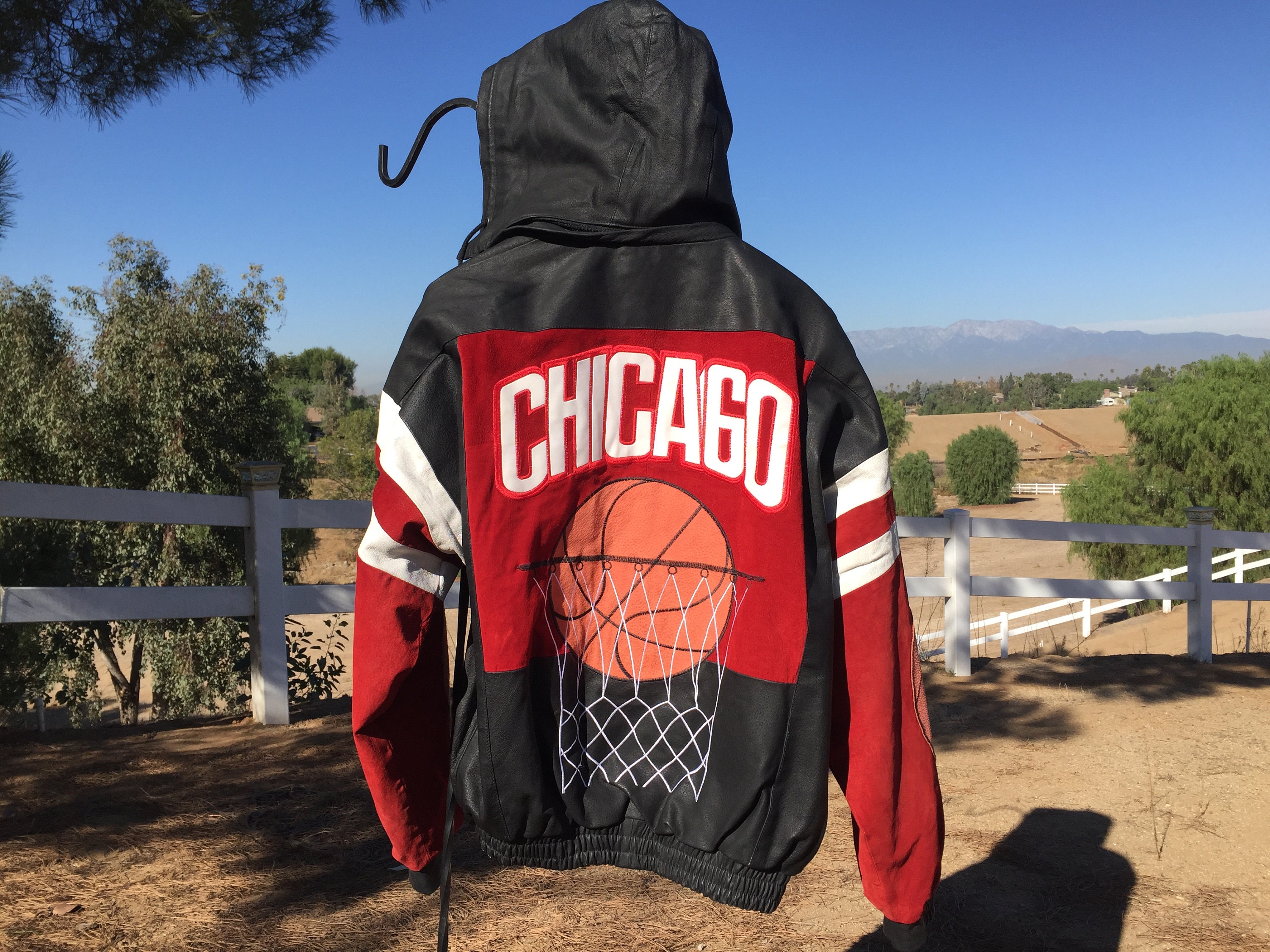 Leather & Suede Basketball Varsity Jacket chicago Bulls Size 