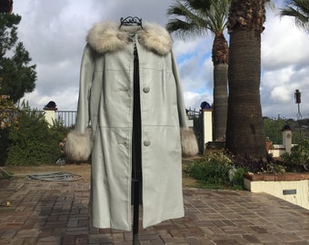 LEATHER SPY COAT in a gorgeous Eggshell hue with Plush Fox fur at the Collar and Cuffs Size Medium No Label attached