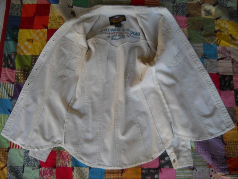 Harley Davidson Off white Denim jacket, unlined. western style yoke, topstitching, turquoise embroidery, Size Extra Small image 7