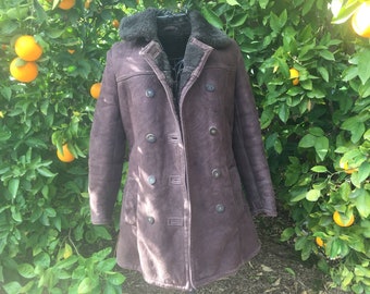 Shearling Double Breasted Sheepskin Coat Size Small by Lord & Taylor Huge 6 inch collar 8 Carved Antilope Horn Buttons 2 Hip Pockets