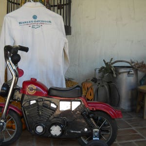 Harley Davidson Off white Denim jacket, unlined. western style yoke, topstitching, turquoise embroidery, Size Extra Small image 1