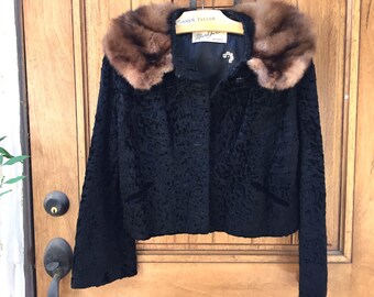 ASTRAKAN Persian Lamb Bolero Coat by "Furs by Mark Twain" Detroit 1950s Gorgeous Brown Mink Collar and a Big Bakelite button at neck