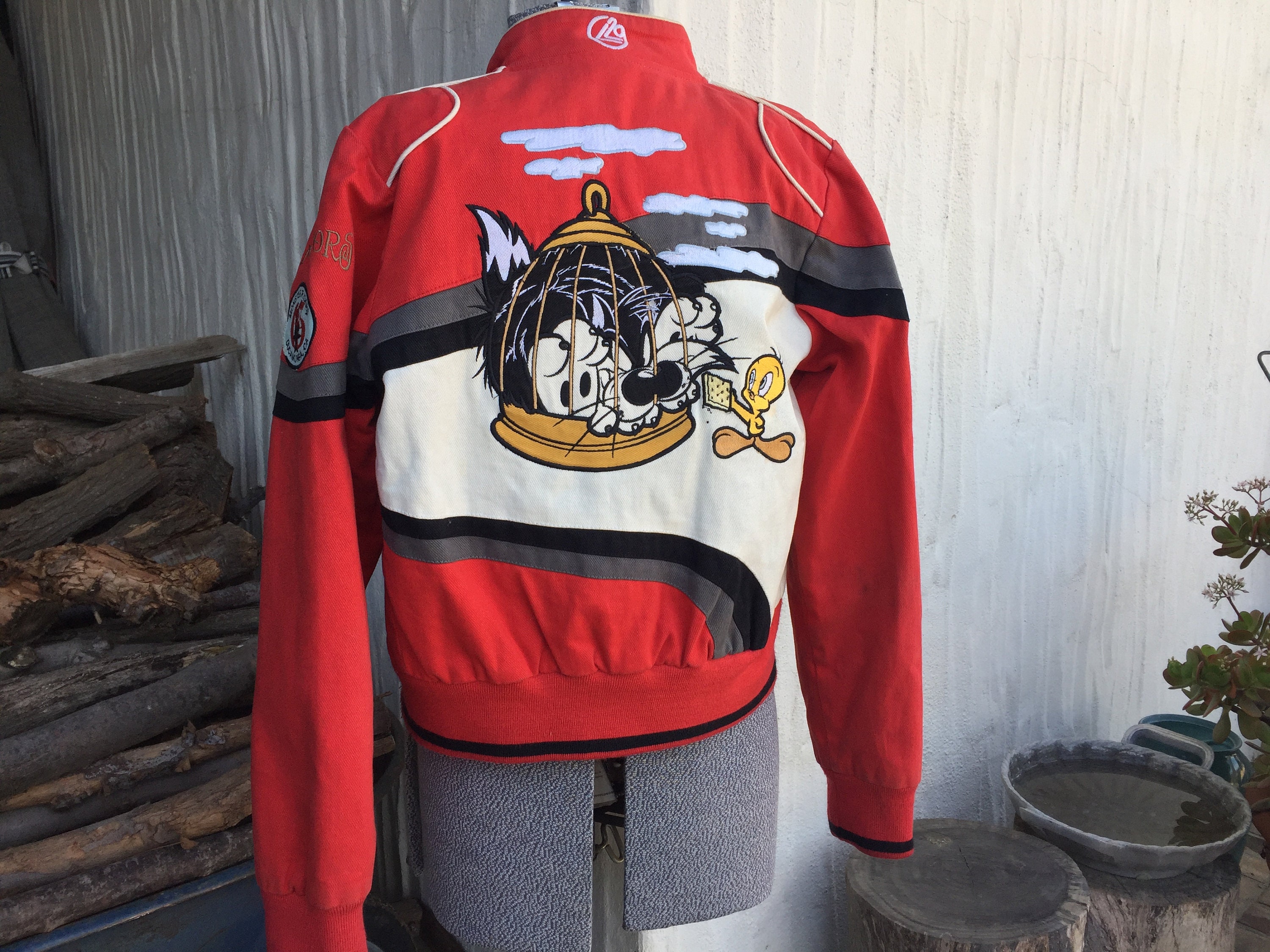 Lot 29 JH Design Style NASCAR JACKET Featuring Looney Tunes Lot 29 JH Design Style NASCAR JACKET Featuring Looney Tunes