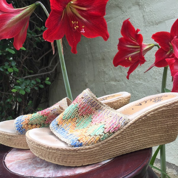 SBICCA Made in California Wedge Platform Sandals Size 7 Padded insole, 3 inch heel 1 inch platform Woven textile upper so 70's !