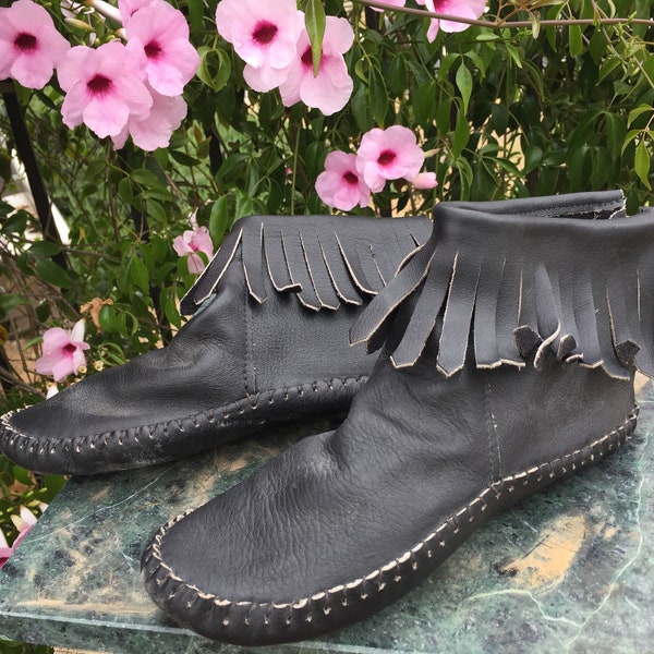 Fringeless Moccasins (Click for colors) main image 0