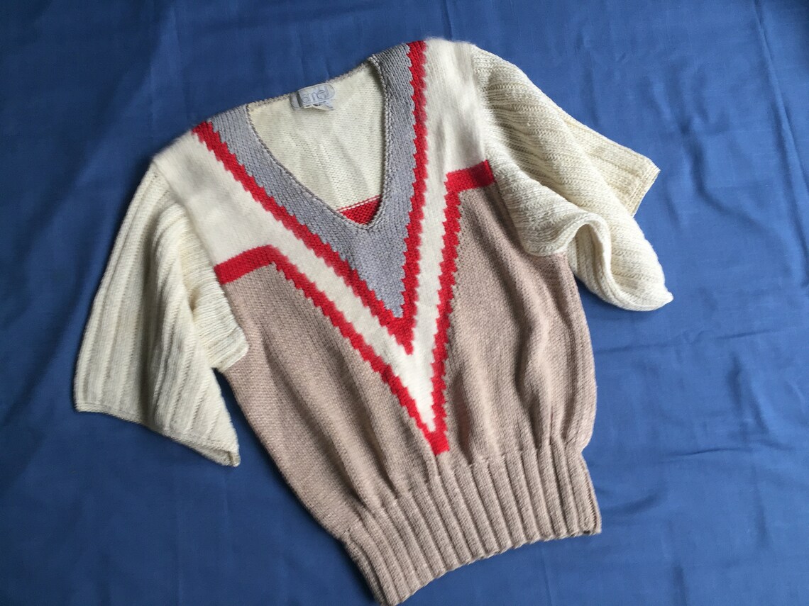 Nannell1980s Beverly GOLDBERG HAND KNIT Sweater Perfect for | Etsy