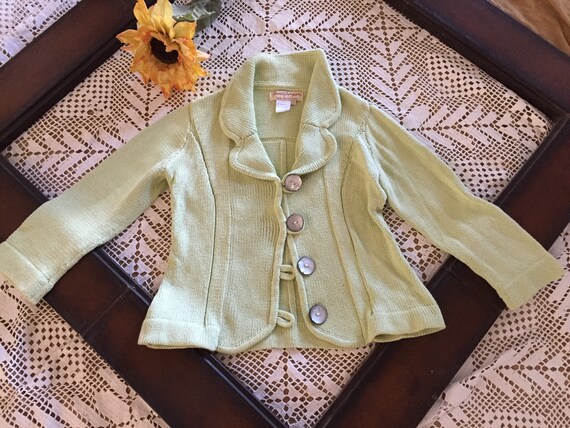 tinkertaylorvintage Norm Thompson Pale Lime Green Cotton Cardigan Size Small Features 4 Huge Mother of Pearl Accent Buttons and Princess Cut Styling