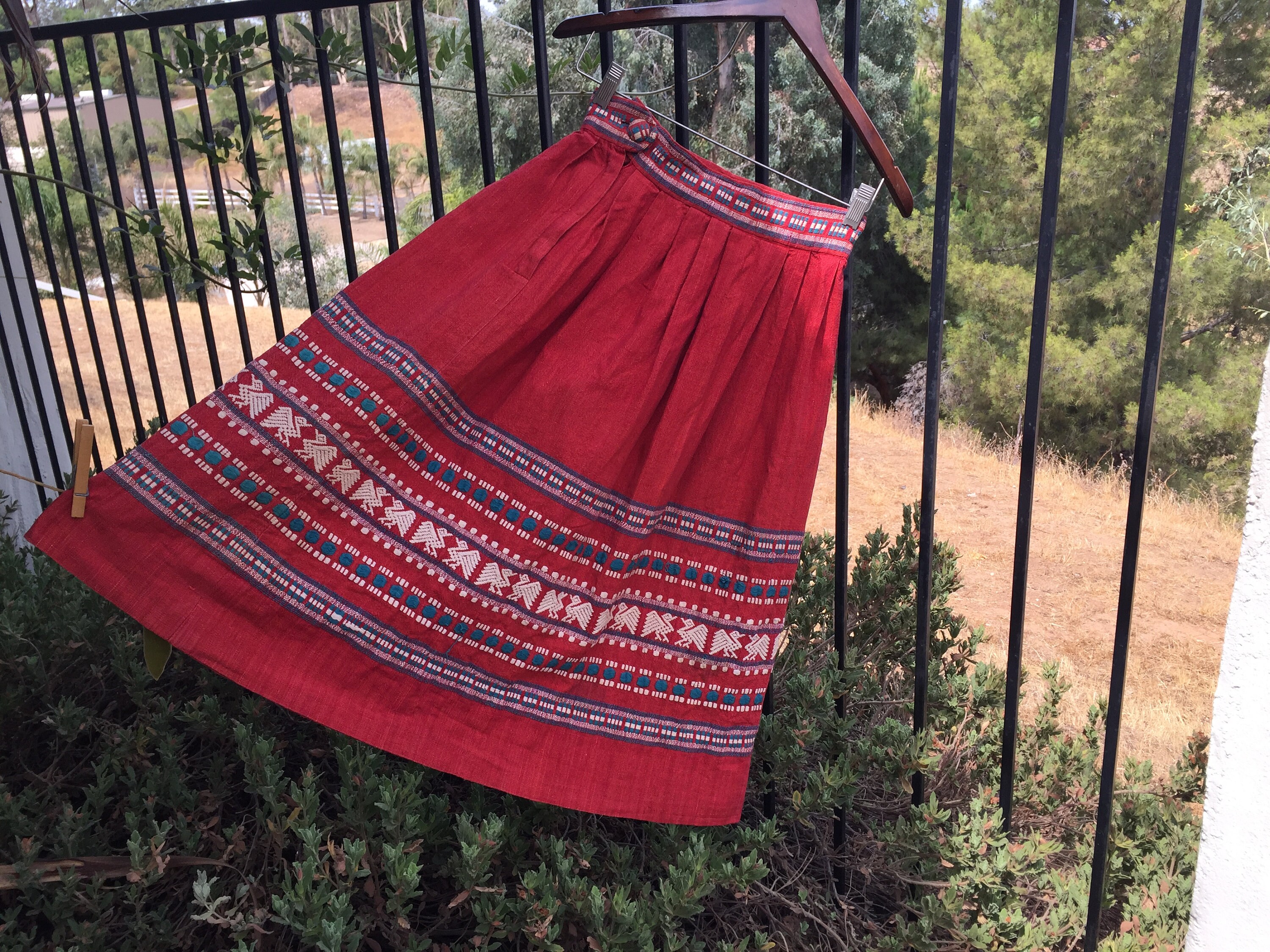 スカート vintage Guatemala hand stitch skirt Guatemalan Folk Skirt, Rare Vintage Hand Made Craftsmanship