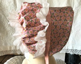 Little Lizzie Kemery Bonnet se adapta a las edades de 1,5 a 3 años Hecho a mano de algodón fino de la década de 1980 Capitol Imports Swiss Batiste Trim *Precioso regalo de baby shower
