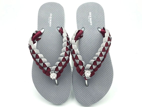 old navy silver flip flops