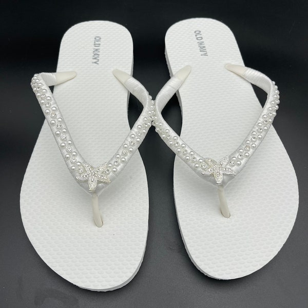 White Bridal Flip Flops, Wedding Flip Flops, Rhinestone Starfish Flip Flops, Beach Wrapped Flip Flops, Bridesmaids Sandals,