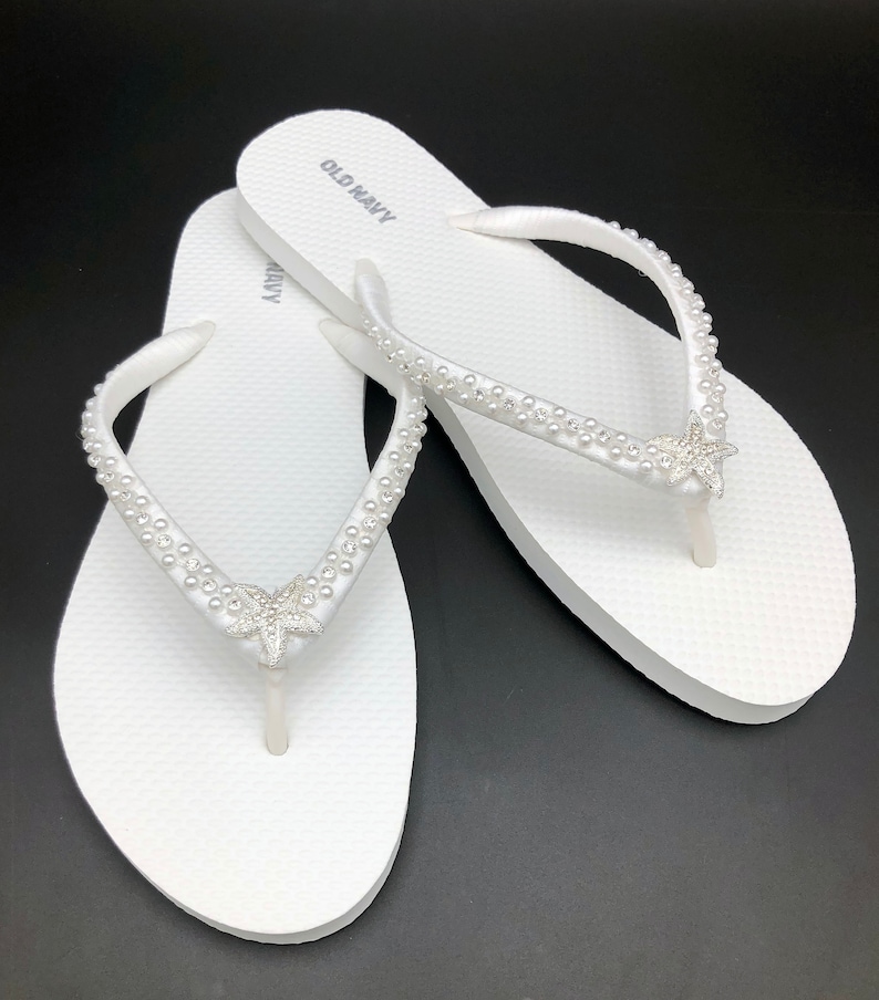 inexpensive flip flops for wedding