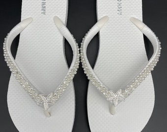 Bridal White Flip Flops, Starfish Wedding Flip Flops, Custom White Flip Flops, Beach Wedding Flip Flops, White Bridal Shoes