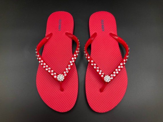 red old navy flip flops