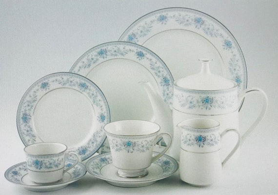 Noritake Blue Hill Dinner Service Set Dinnerware Plates Bowls Fine Bone China Etsy Canada