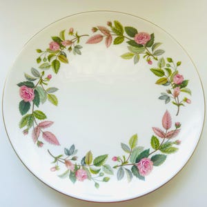 Wedgwood Hathaway Rose Teller Rund 23 cm