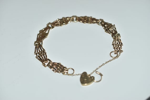 Ladies Vintage 9ct Yellow Gold Gate Link Bracelet… - image 9