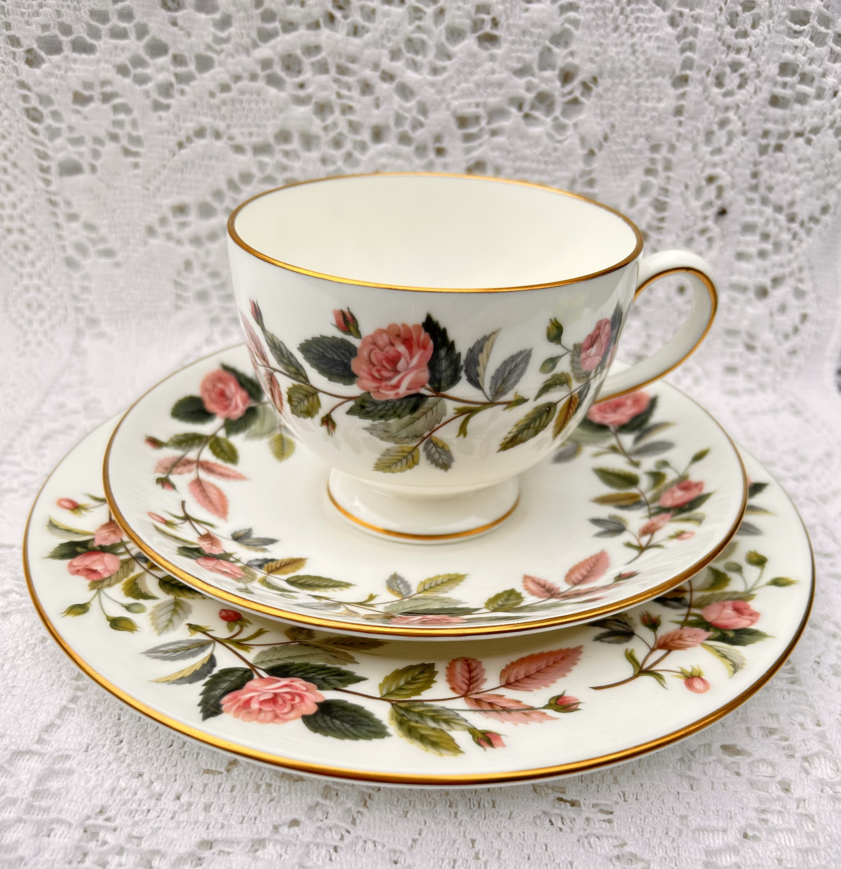Wedgwood Hathaway Rose Tea Set - Etsy