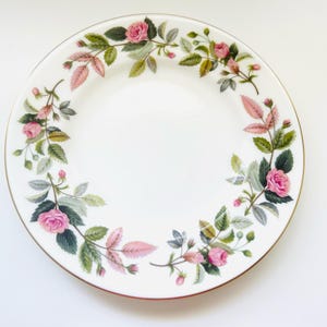Wedgwood Hathaway Rose Teeteller 18cm