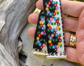 Peyote Stitch Beaded Bracelet Pattern, Black and White Floral (PDF)