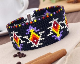 Peyote Stitch Beaded Bracelet Pattern by Bead with Bugs, NIGHT HEAT