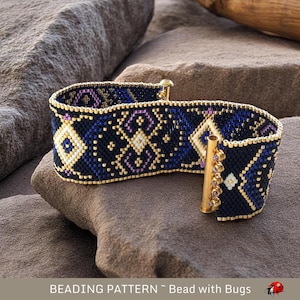 Peyote Stitch Perlenarmband Schnittmuster von Bead with Bugs, Zelda, ein stimmungsvolles Armband mit dem Charme der alten Welt, PDF