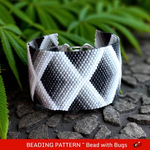 Peyote Stitch Beaded Bracelet Pattern by Bead with Bugs, The Deep, a bracelet with a 3D look using shading, PDF
