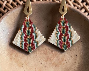 Peyote Stitch, Kite Earring Beading Pattern by Bead with Bugs, FOREST HEAT
