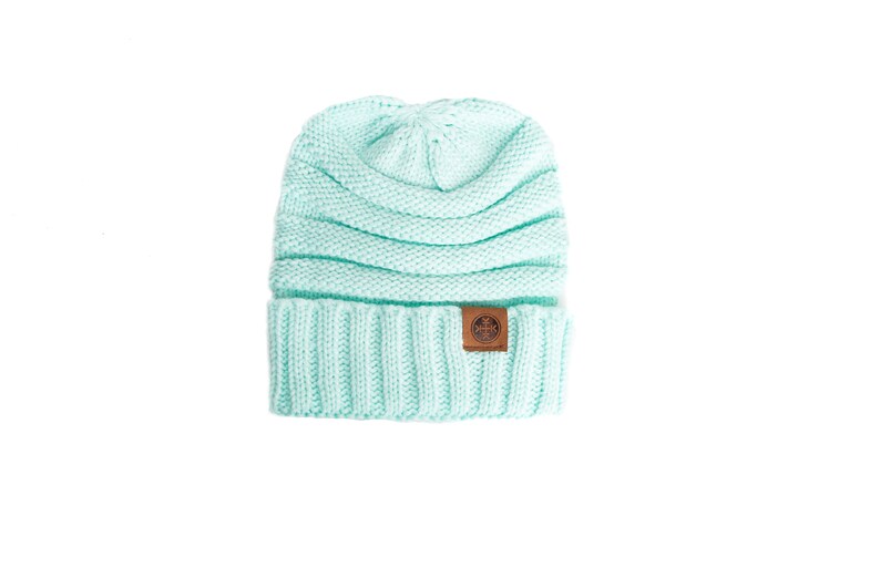Chunky Knit Winter Hat Unisex Slouchy Beanie Choose Your Color Non Personalized Adult Beanies Warm Winter Cap for Men Women